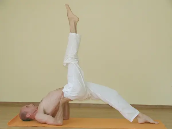 Eka Pada Setu Bandhasana A