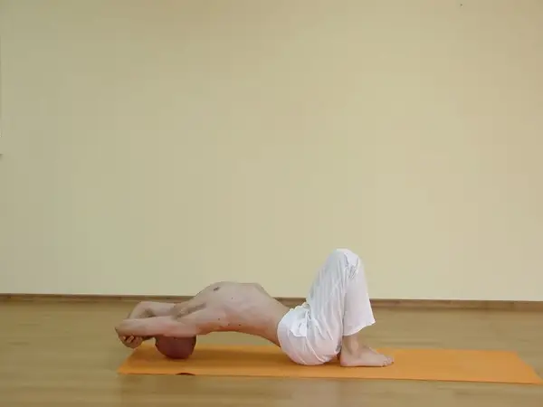 Ardha Matsyasana