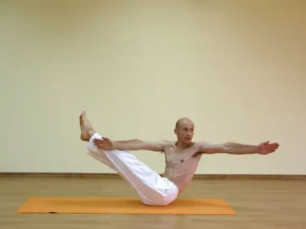 Niralamba Navasana