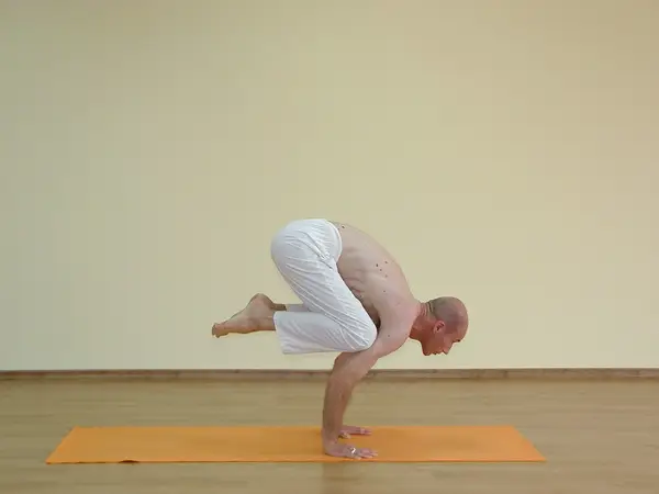 Bakasana