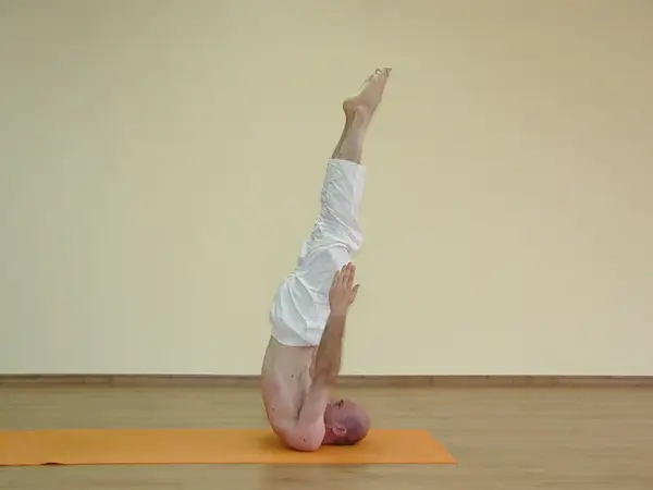Niralamba Sarvangasana B