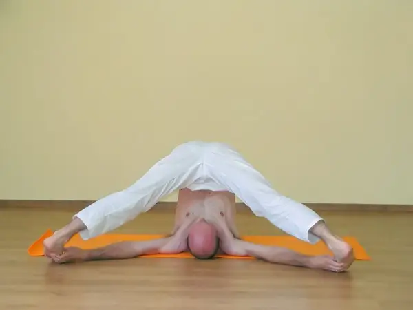 Supta Konasana A