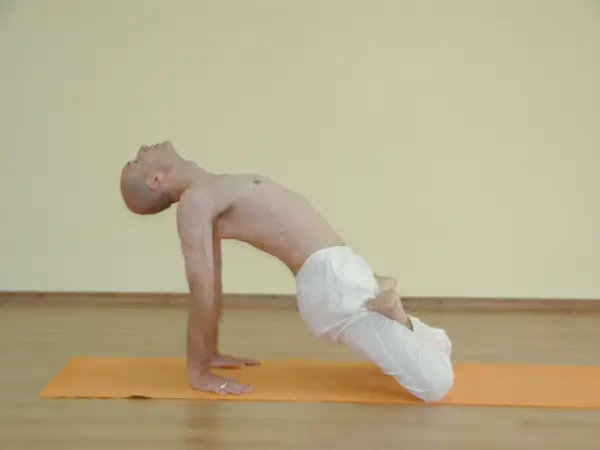 Padmasana Urdhva Mukha