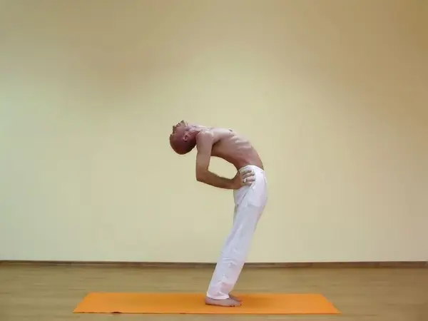 Utthita Bhujangasana