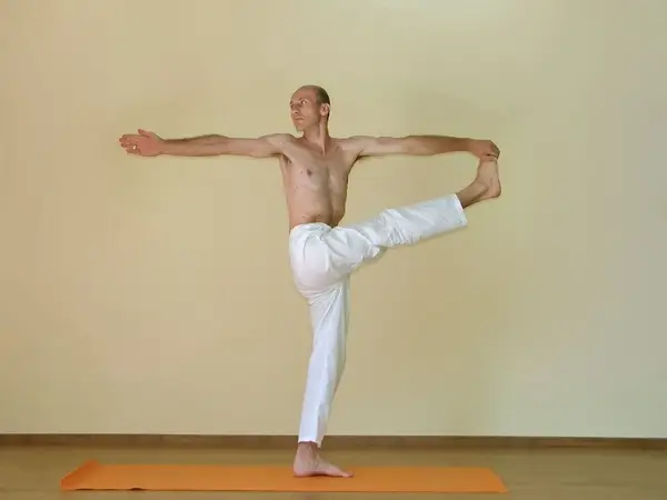 Parivritta Utthita Hasta Padangusthasana